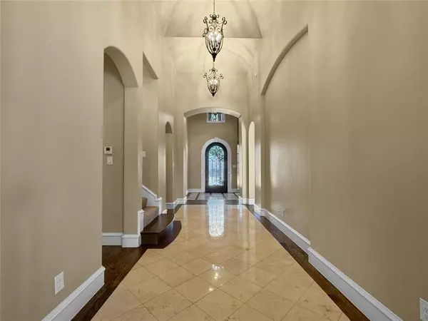 Colleyville, TX 76034,5064 Copperglen Circle