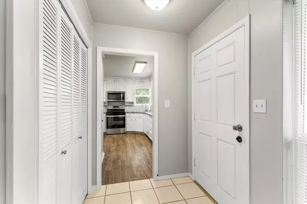 Aubrey, TX 76227,800 Spring Hill