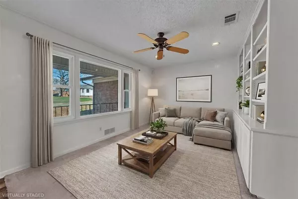 Hurst, TX 76053,312 E Ellen Avenue