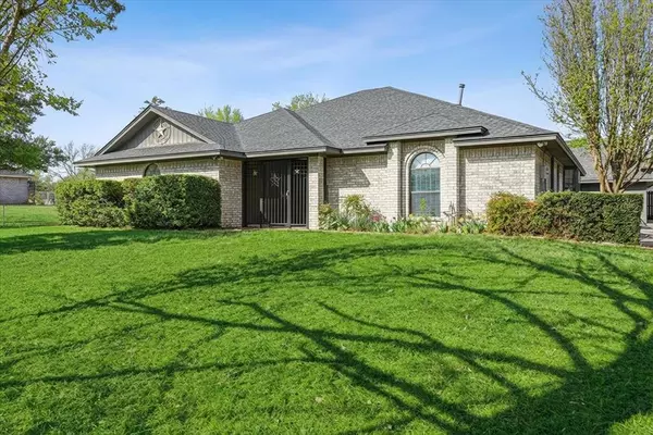 1815 Dicey Road, Weatherford, TX 76085