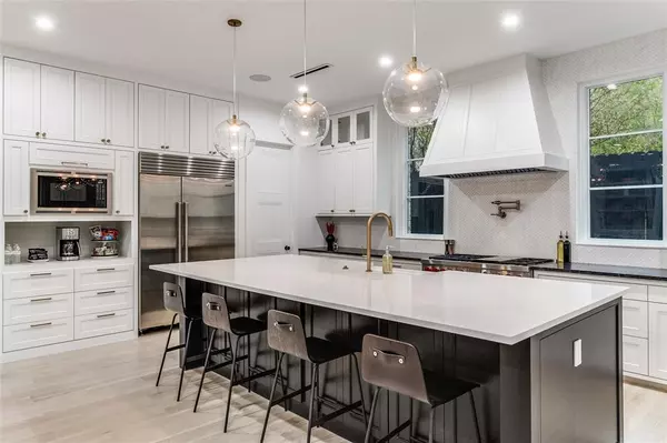 Dallas, TX 75209,7610 Linwood Avenue