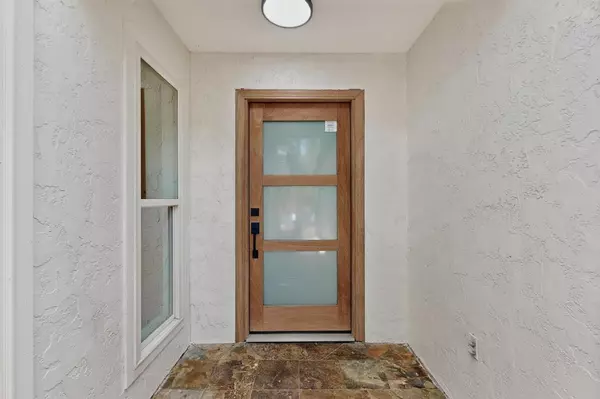 Highland Village, TX 75077,315 S Lake Vista