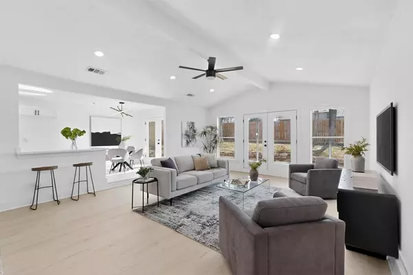 Highland Village, TX 75077,315 S Lake Vista