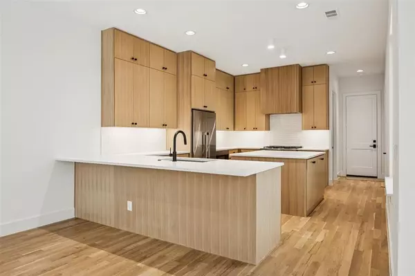 Dallas, TX 75206,5602 Ellsworth Avenue