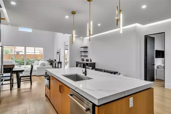 Dallas, TX 75209,4721 Linnet Lane