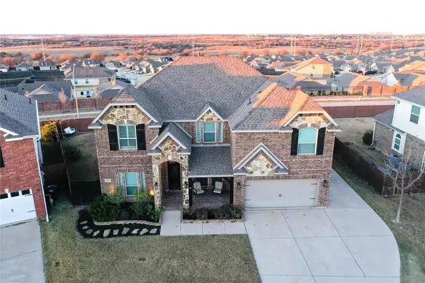 8516 Pinewood Drive, Fort Worth, TX 76123