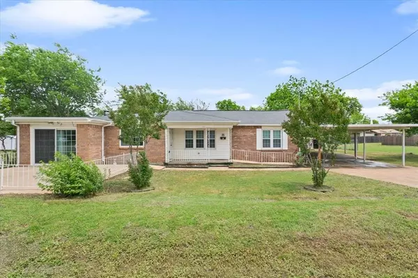 310 Garfield Street, Mcgregor, TX 76657