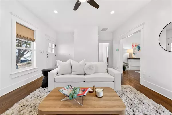 Dallas, TX 75208,631 N Winnetka Avenue