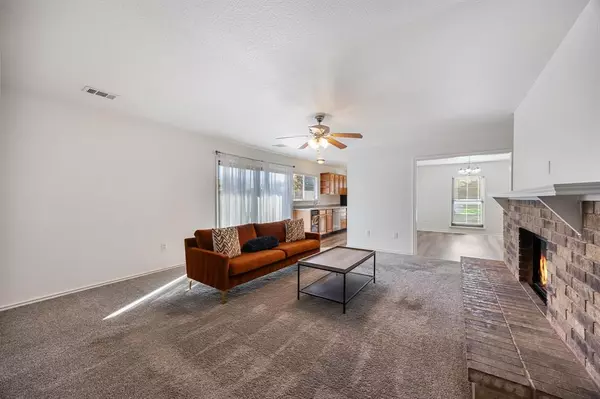 Rowlett, TX 75088,9201 Vagas Drive