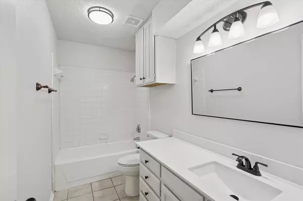 Arlington, TX 76013,2106 Valleywood Drive