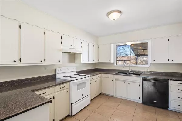 Bowie, TX 76230,1206 Anetta Street