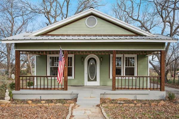 1705 E Bankhead Drive, Weatherford, TX 76086