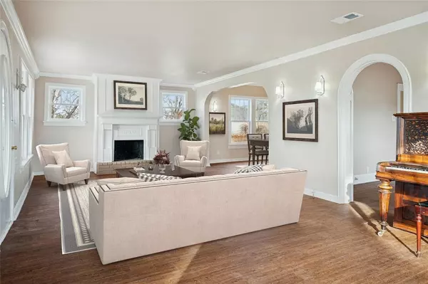 Weatherford, TX 76086,1705 E Bankhead Drive