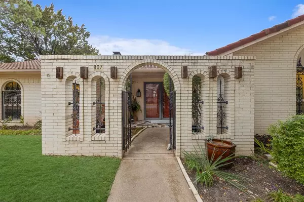 Duncanville, TX 75137,807 Middle Run