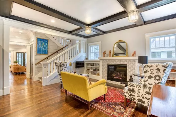 Dallas, TX 75208,211 N Rosemont Avenue