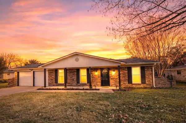 5705 Waits Avenue, Fort Worth, TX 76133