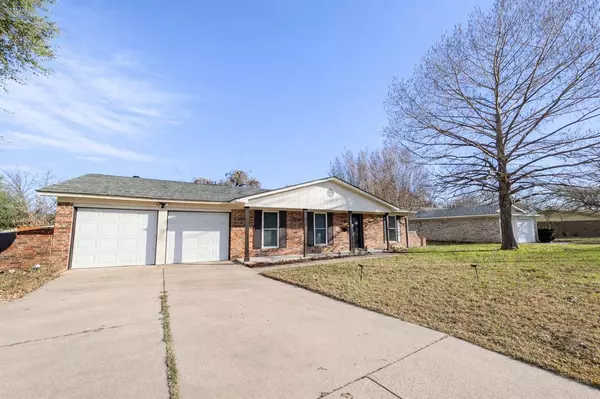 Fort Worth, TX 76133,5705 Waits Avenue