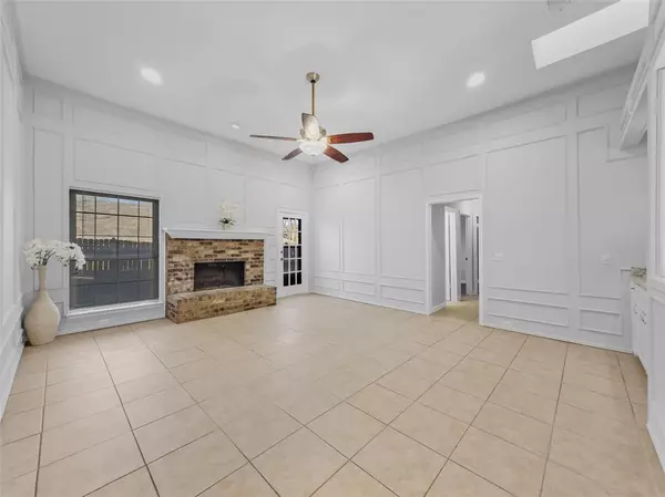 1209 S College Street, Mckinney, TX 75069