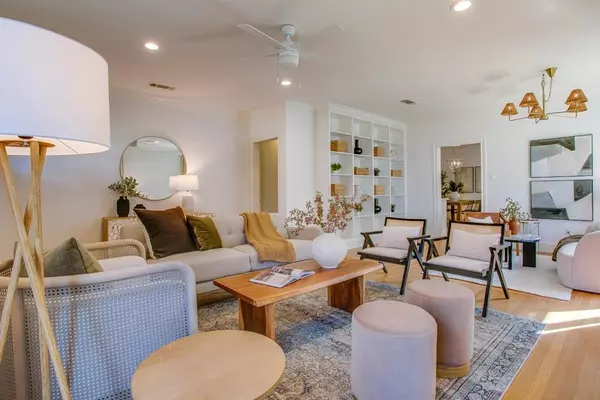 Dallas, TX 75206,5738 Vanderbilt Avenue