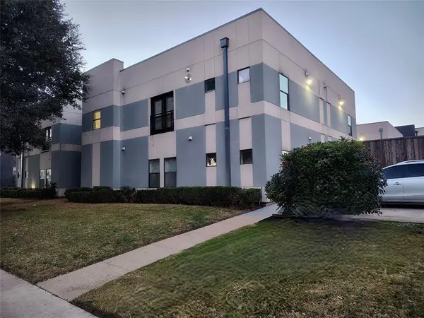 Dallas, TX 75206,1910 Bennet Avenue