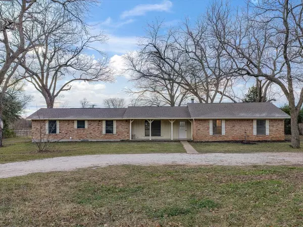 Italy, TX 76651,514 Dallas Street