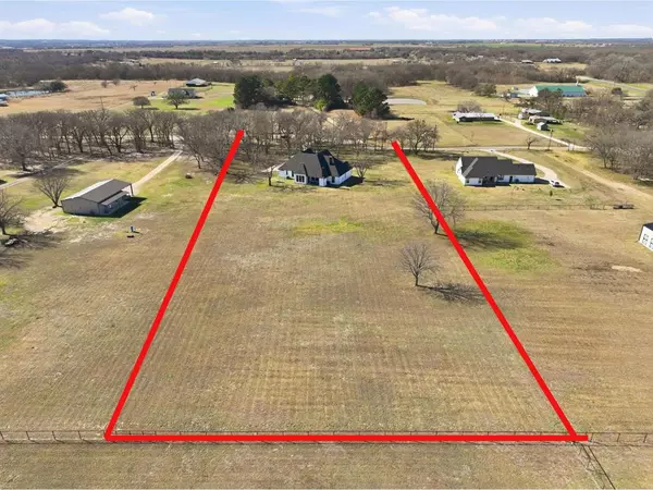 Grandview, TX 76050,8301 County Road 204