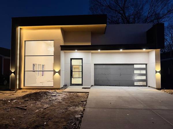 4816 Zealand Street, Dallas, TX 75216