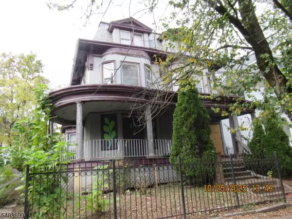 Newark City, NJ 07108,817-819 S 12Th St