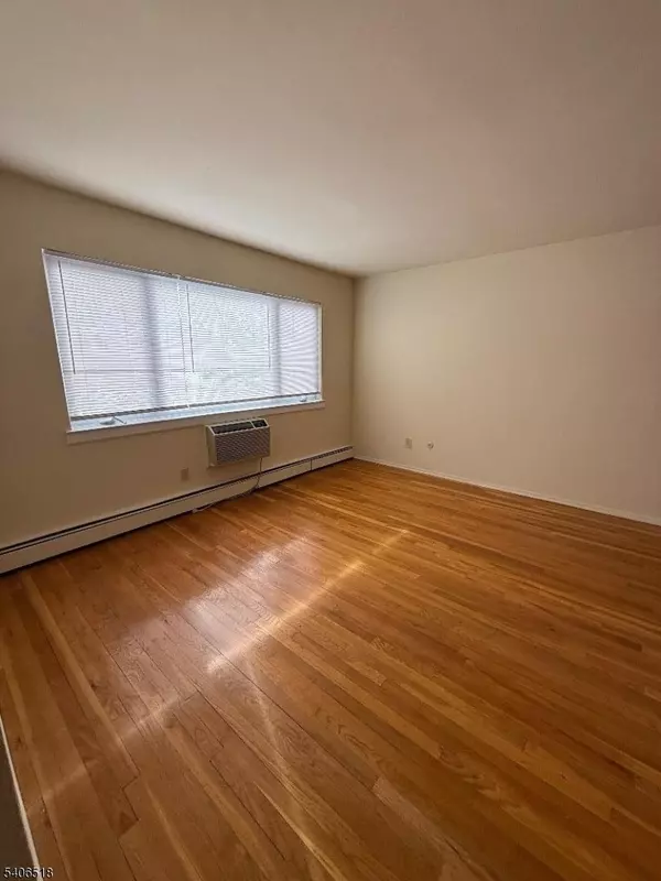 Bloomfield Twp., NJ 07003,573 Broughton Ave #6A