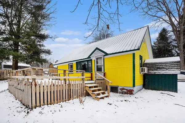 12093 Winans DR, Johnstown Twp, MI 49050