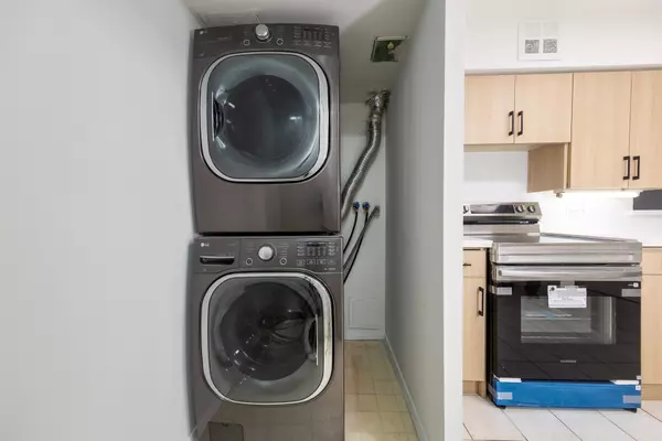 Toronto C14, ON M2N 6N3,30 Greenfield AVE #2010