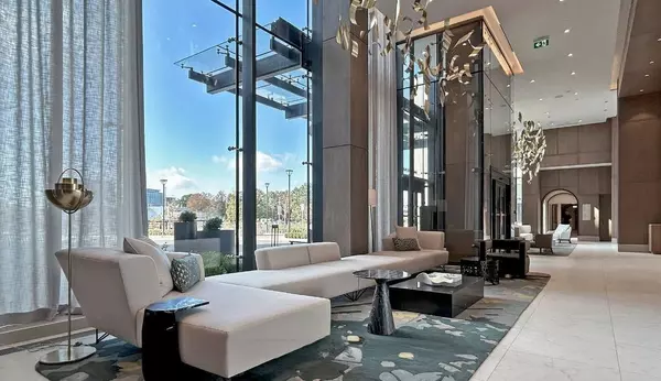 Toronto C13, ON M3C 0P7,30 Inn On The Park DR #4201