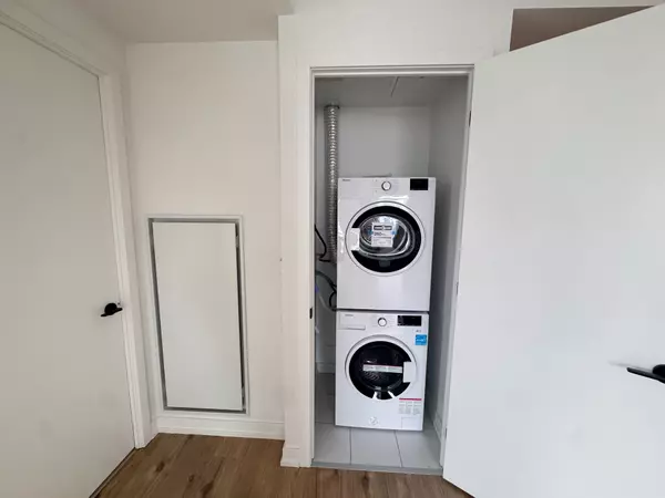 Toronto C08, ON M5A 0Z5,35 Parliament ST #2608