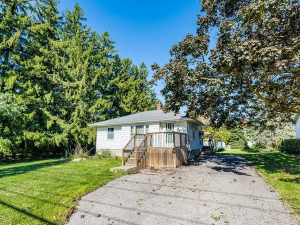 Whitby, ON L1M 1X2,148 Winchester RD E