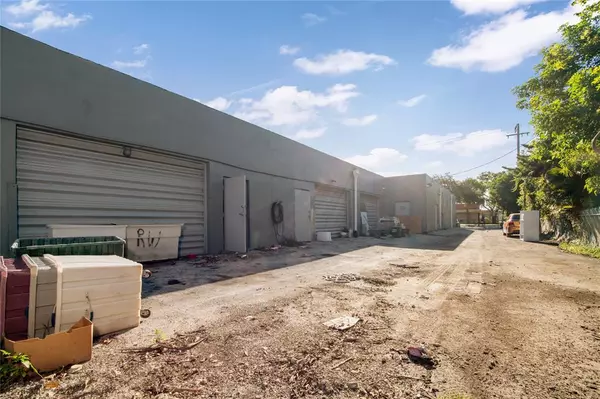 Sunrise, FL 33313,3071 NW 64th Ave