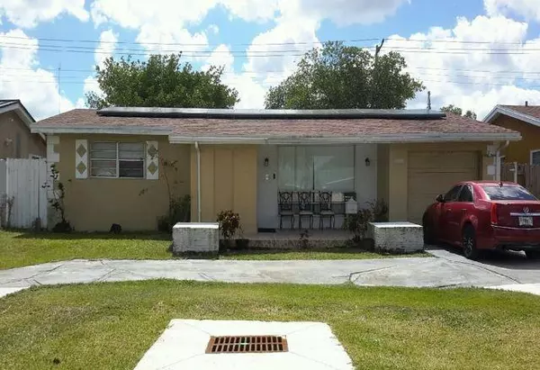 6632 Emerald Lake Dr, Miramar, FL 33023