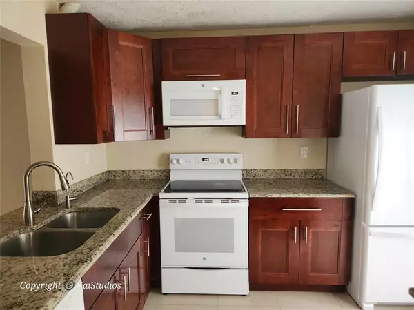 Coral Springs, FL 33065,10293 NW 33rd St