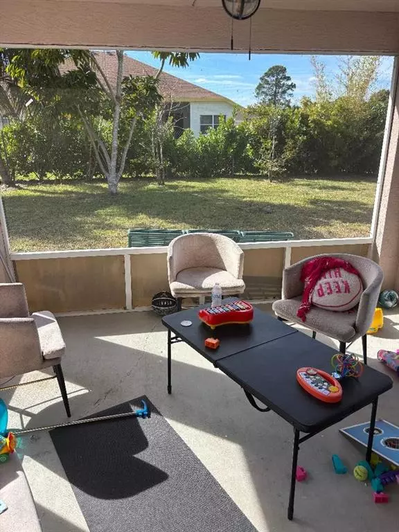 Port St Lucie, FL 34953,944 SW Delrio BLVD