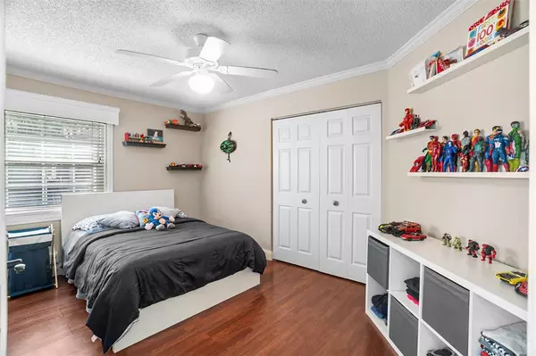 Weston, FL 33326,1427 Seagrape Cir