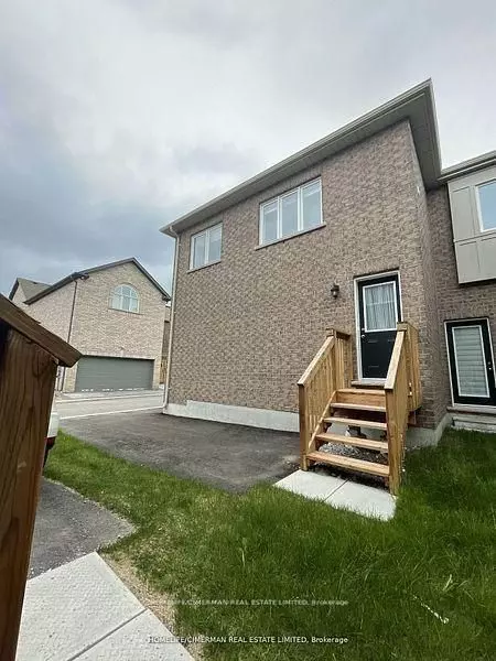 Markham, ON L6B 0Z3,7 Waterleaf RD #Coach