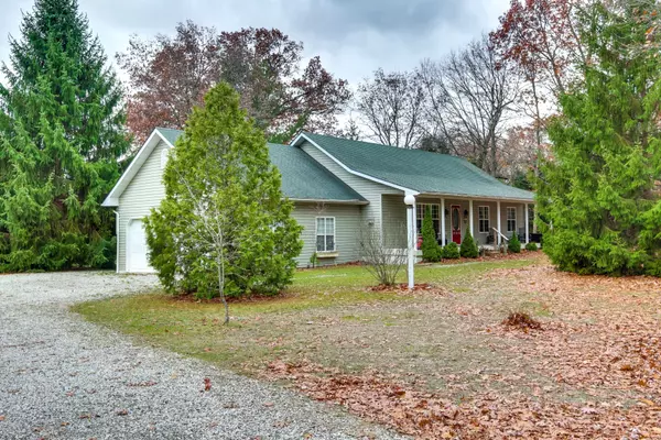 9909 Northville CRES, Lambton Shores, ON N0M 2N0