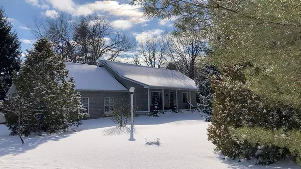 Lambton Shores, ON N0M 2N0,9909 Northville CRES