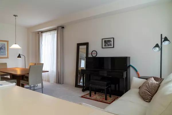 Niagara Falls, ON L2H 0C8,6284 St. Michael AVE