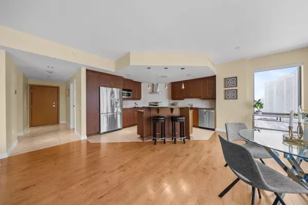 Lower Town - Sandy Hill, ON K1N 0A8,90 George ST #1207