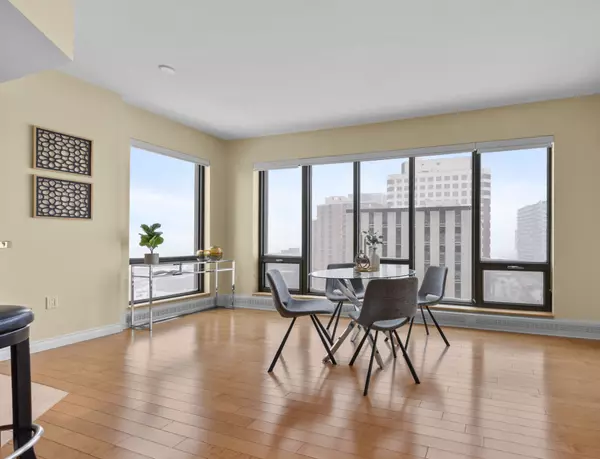 Lower Town - Sandy Hill, ON K1N 0A8,90 George ST #1207