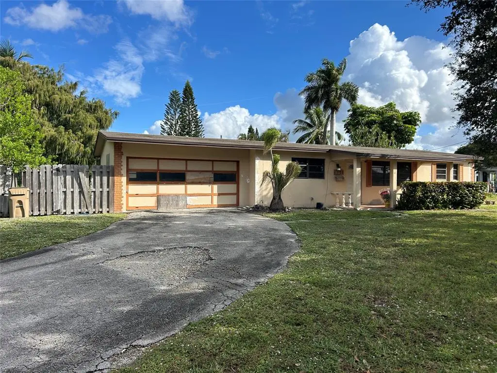 Davie, FL 33314,5751 SW 55th St