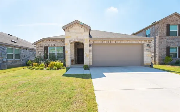 1800 Village Creek Lane, Denton, TX 76208