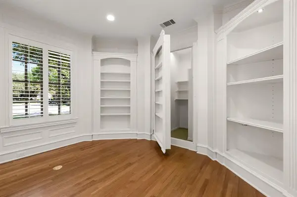 Frisco, TX 75034,5801 Versailles Avenue