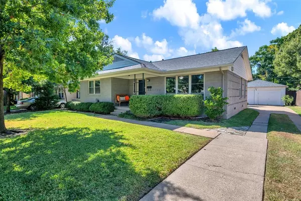 Dallas, TX 75218,11729 Neering Drive