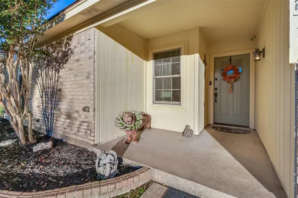 Benbrook, TX 76126,7125 Woodhinge Drive